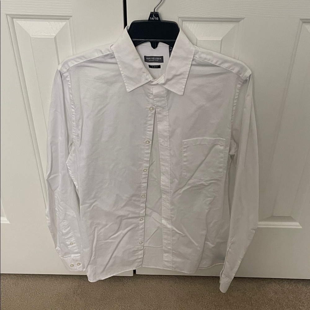 Van Heusen Young Men's White Dress Shirt Small Slim Fit 14-14.5 Neck (Like New)